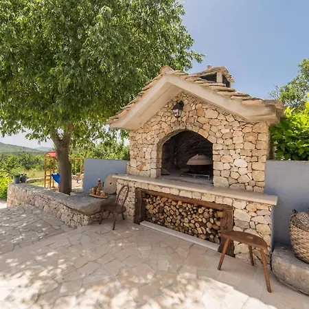 Old Garden Villa *